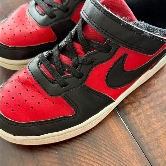 Nike Kids Black and Red Sneakers - Picture 6 of 11